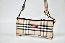 Load image into Gallery viewer, Burberry fabric Shoulder Bag No4 of 4