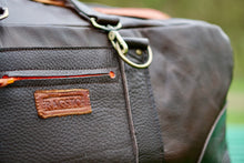 Load image into Gallery viewer, Leather Holdall - large