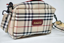 Load image into Gallery viewer, Burberry fabric Shoulder Bag No3 of 4