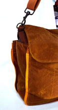 Load image into Gallery viewer, Brown Waxed Cotton Landscape expandable shoulder bag