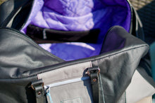 Load image into Gallery viewer, Leather Holdall - large