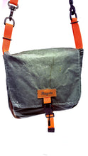 Load image into Gallery viewer, Square expandable shoulder bag