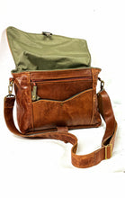 Load image into Gallery viewer, Satchel style leather shoulder bag
