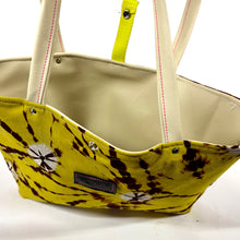 Load image into Gallery viewer, Suede Tote Bag