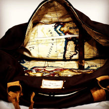 Load image into Gallery viewer, Leather Holdall - large