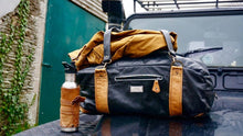 Load image into Gallery viewer, Leather Holdall - large