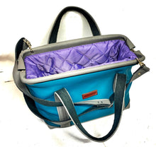 Load image into Gallery viewer, Mary Poppins style Teal Leather Gladstone Bag
