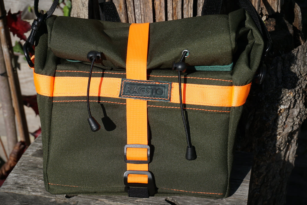 Cycling Handlebar Bag in Green